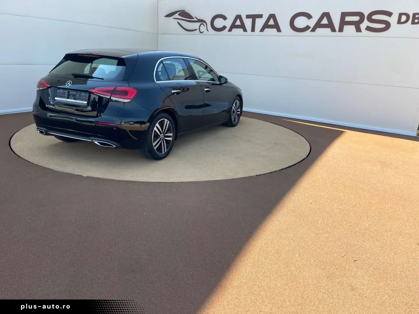Mercedes-Benz A-220