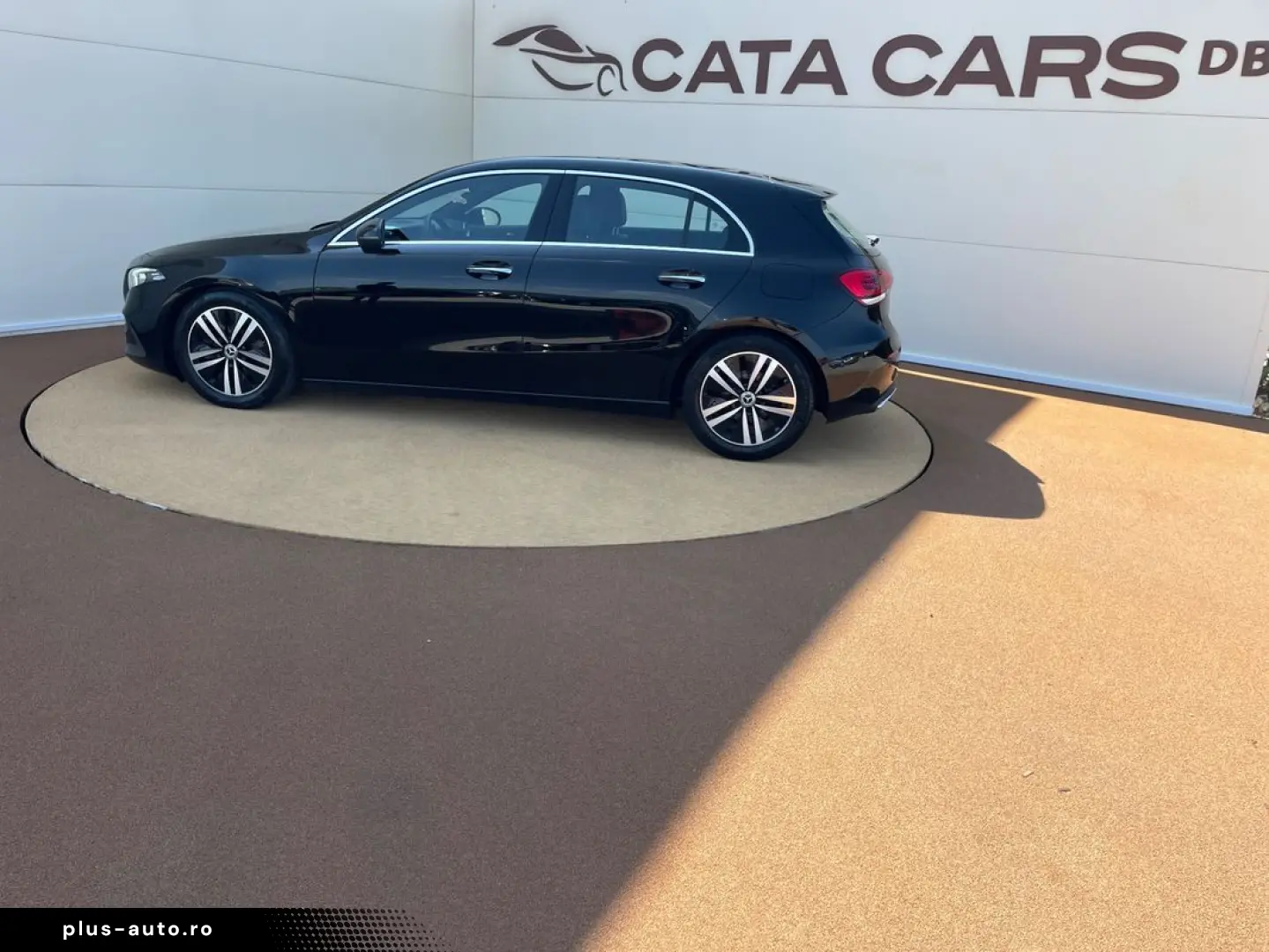Mercedes-Benz A-220