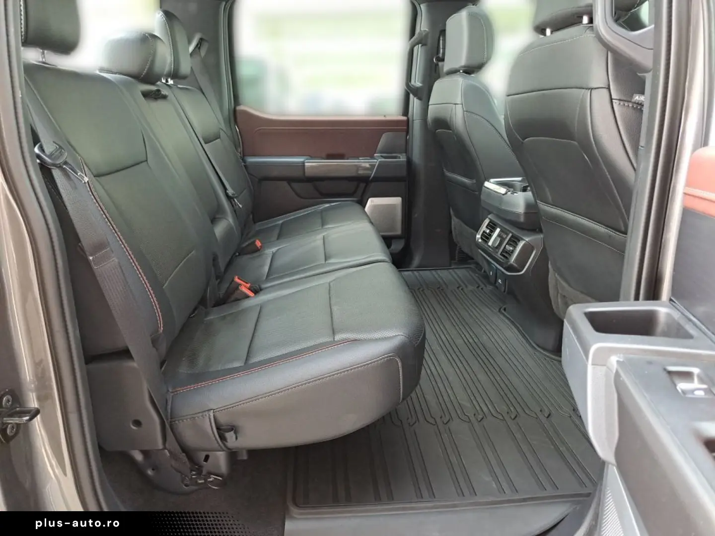 FORD F-150 5 0L Ti-VCT V8 SuperCrew Lariat FX4 EU