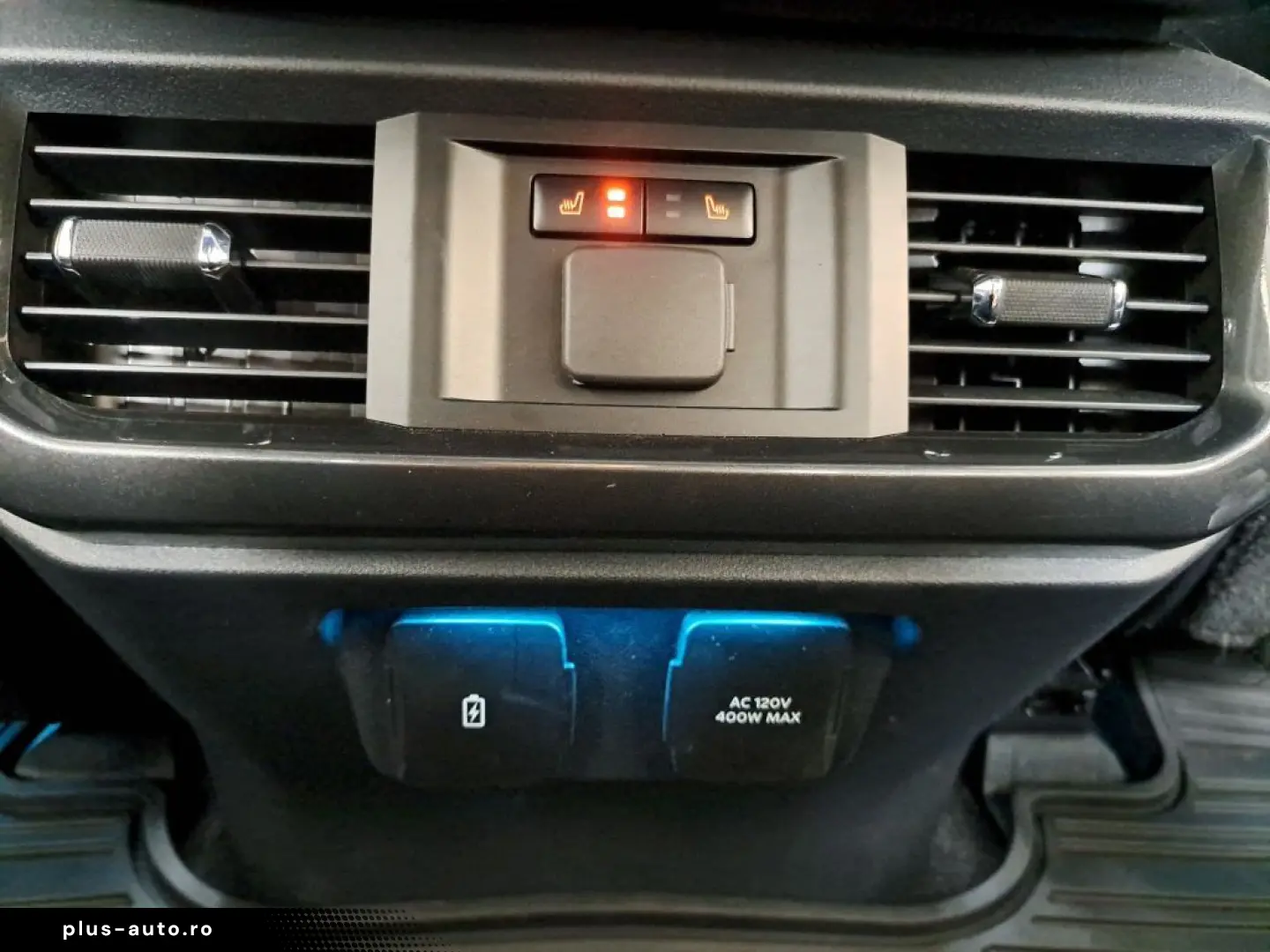FORD F-150 5 0L Ti-VCT V8 SuperCrew Lariat FX4 EU