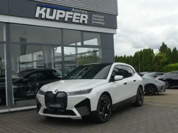 BMW iX xDrive50 Sportpak.AHK LASER PANO