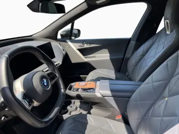BMW iX xDrive50