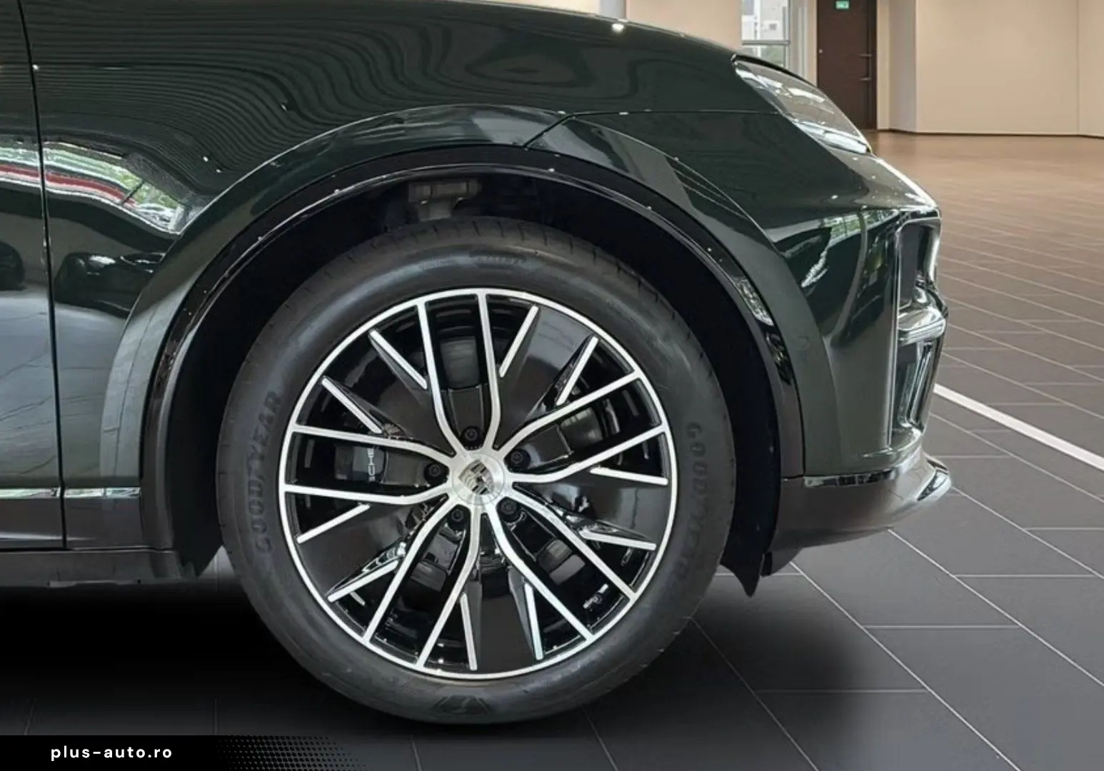 PORSCHE Macan Electric Turbo  CHRONO BURM PANO MASSAGE