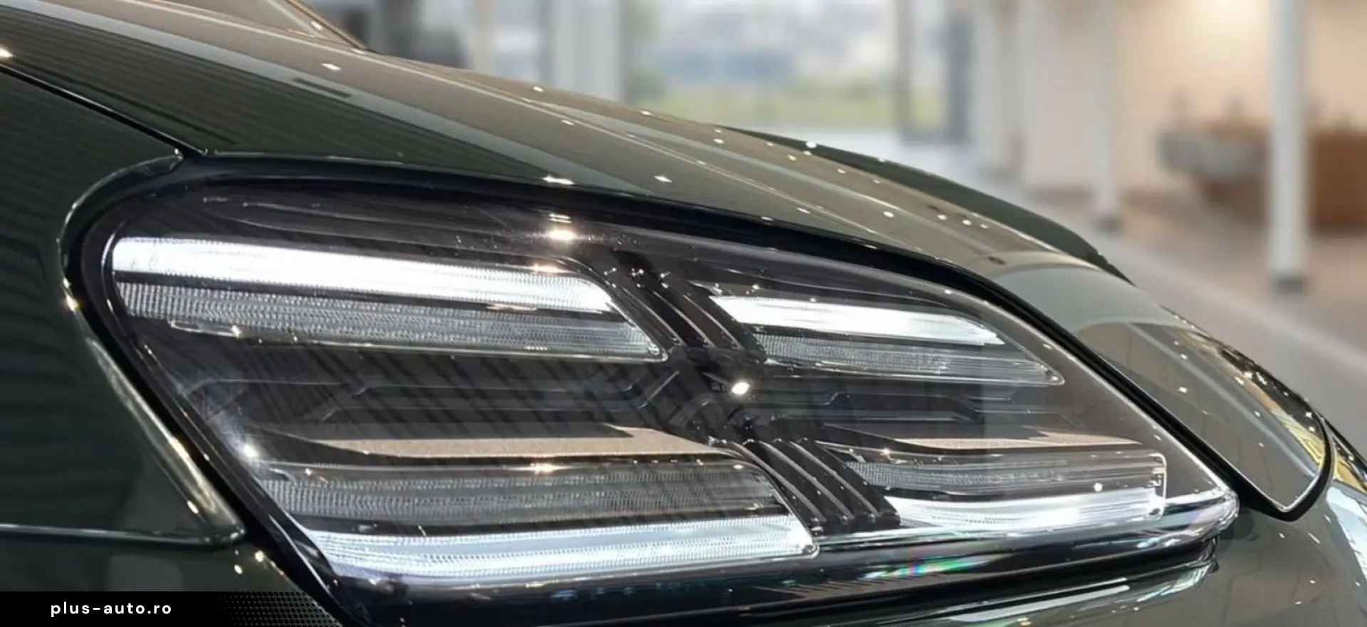 PORSCHE Macan Electric Turbo  CHRONO BURM PANO MASSAGE
