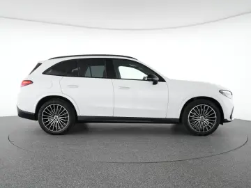 MERCEDES-BENZ GLC 300 e 4M AMG Premium