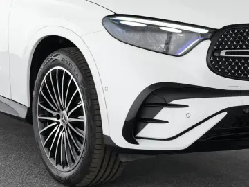 MERCEDES-BENZ GLC 300 e 4M AMG Premium