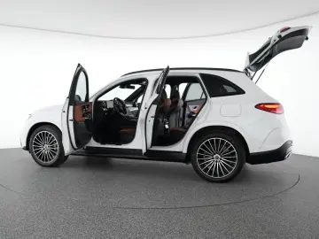 MERCEDES-BENZ GLC 300 e 4M AMG Premium