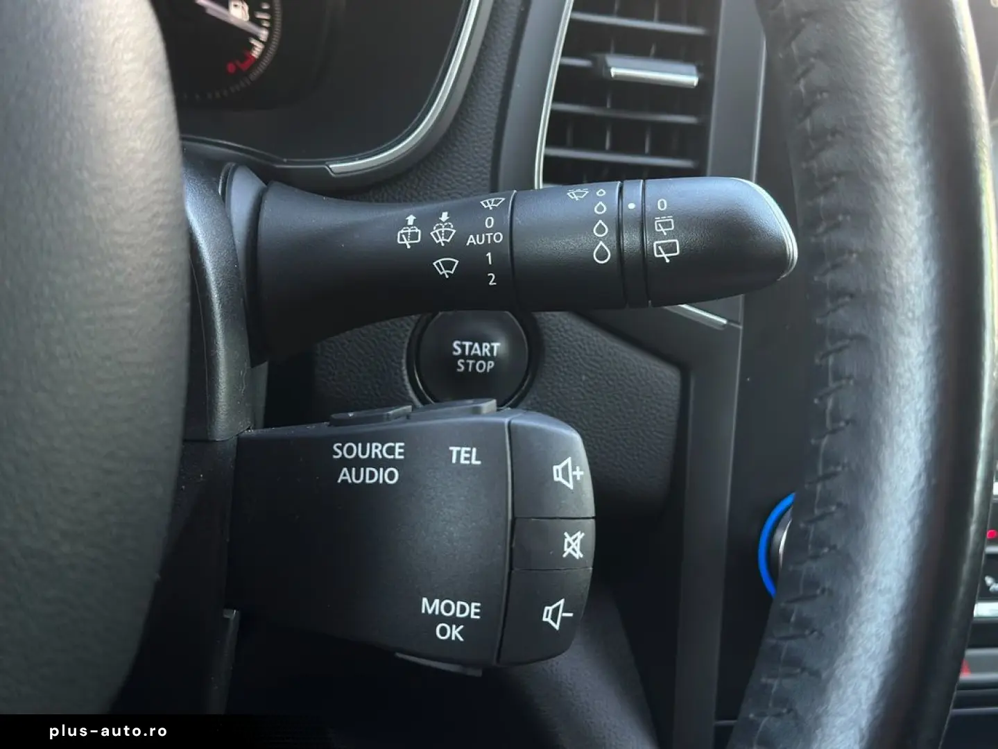 Renault Megane 1.2EDC 130CP LED Garantie Rate Credit