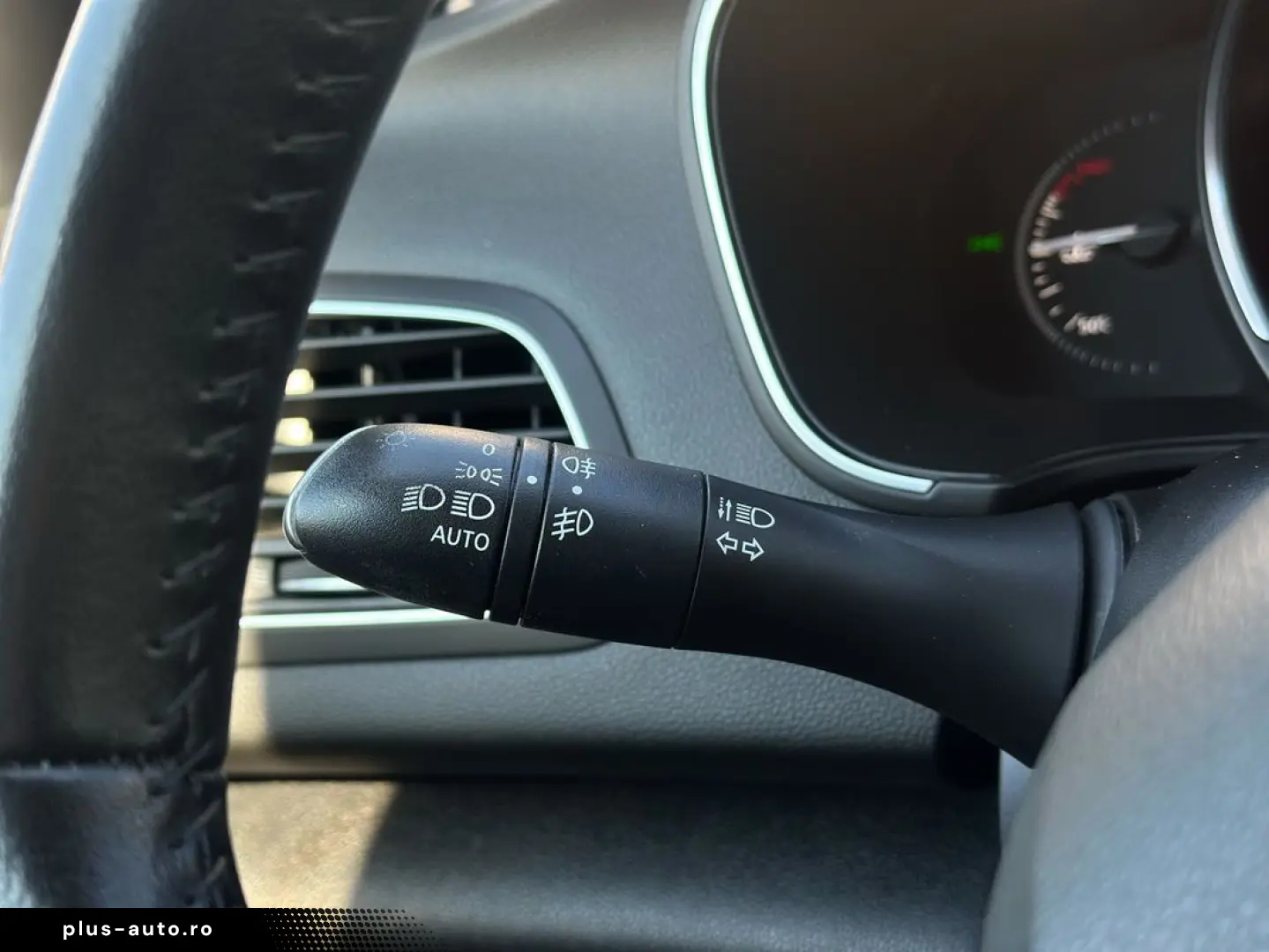 Renault Megane 1.2EDC 130CP LED Garantie Rate Credit