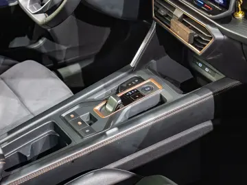 Cupra Formentor 2.0 TSI DSG7 4Drive VZ Pano Sennheizer LED