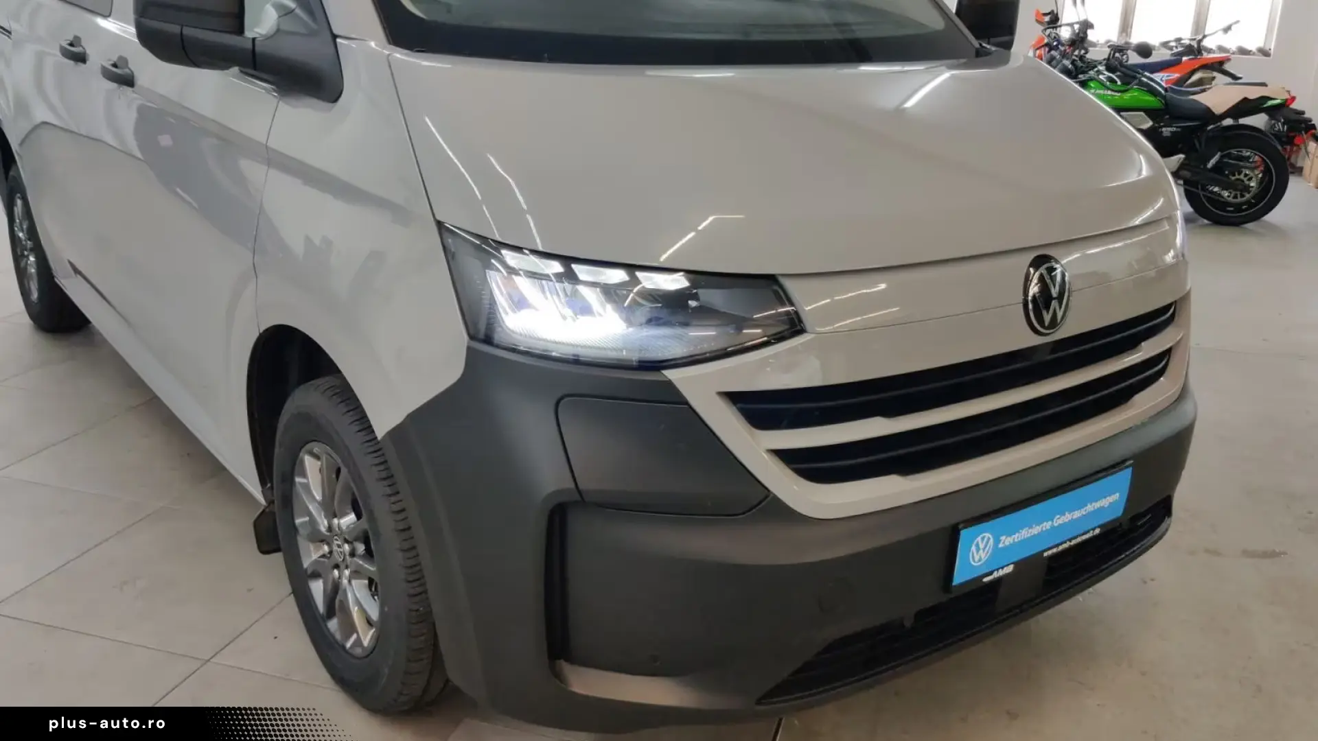 Volkswagen T7 Caravelle e-Caravelle