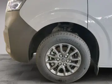 Volkswagen T7 Caravelle e-Caravelle