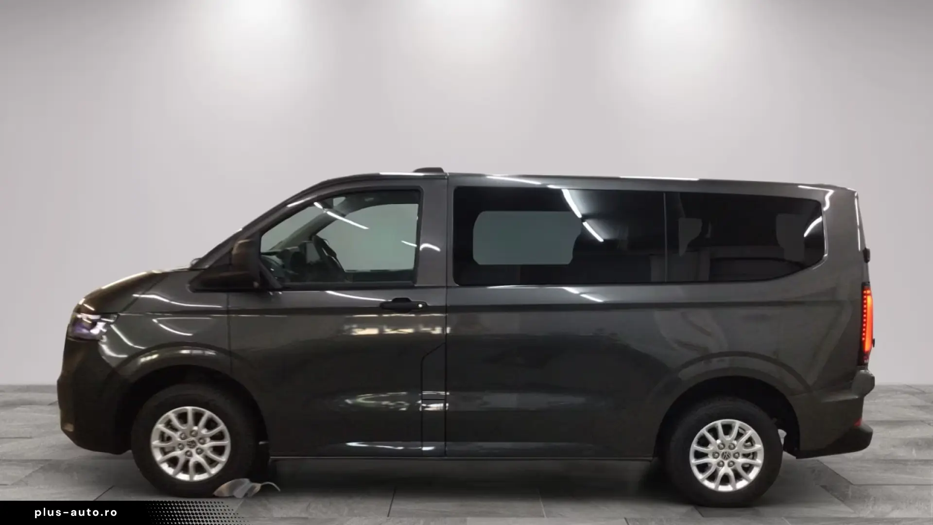 Volkswagen T7 Caravelle e-Caravelle