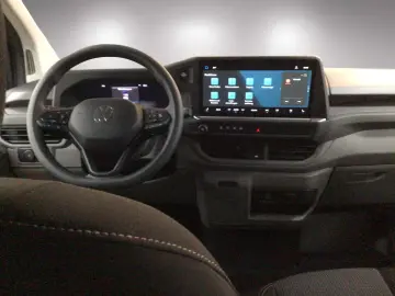 Volkswagen T7 Caravelle e-Caravelle