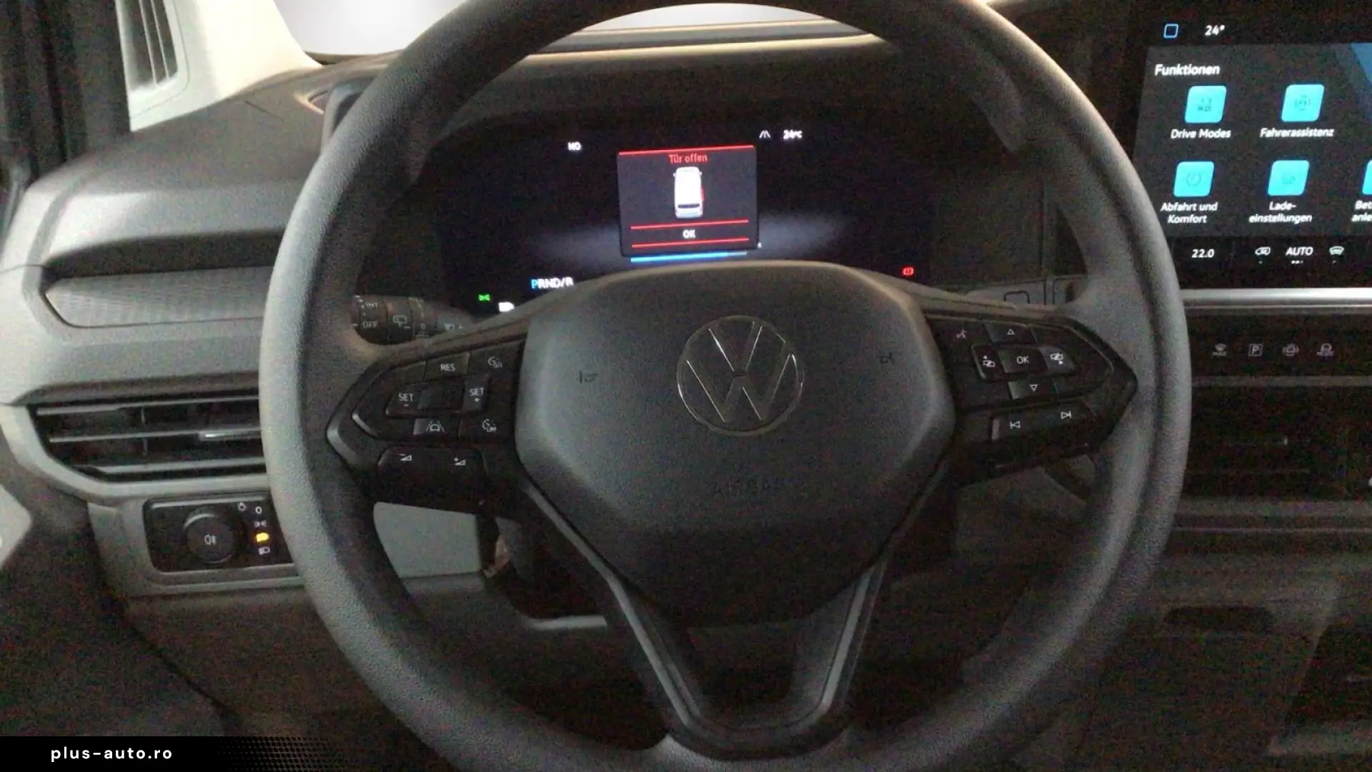 Volkswagen T7 Caravelle e-Caravelle