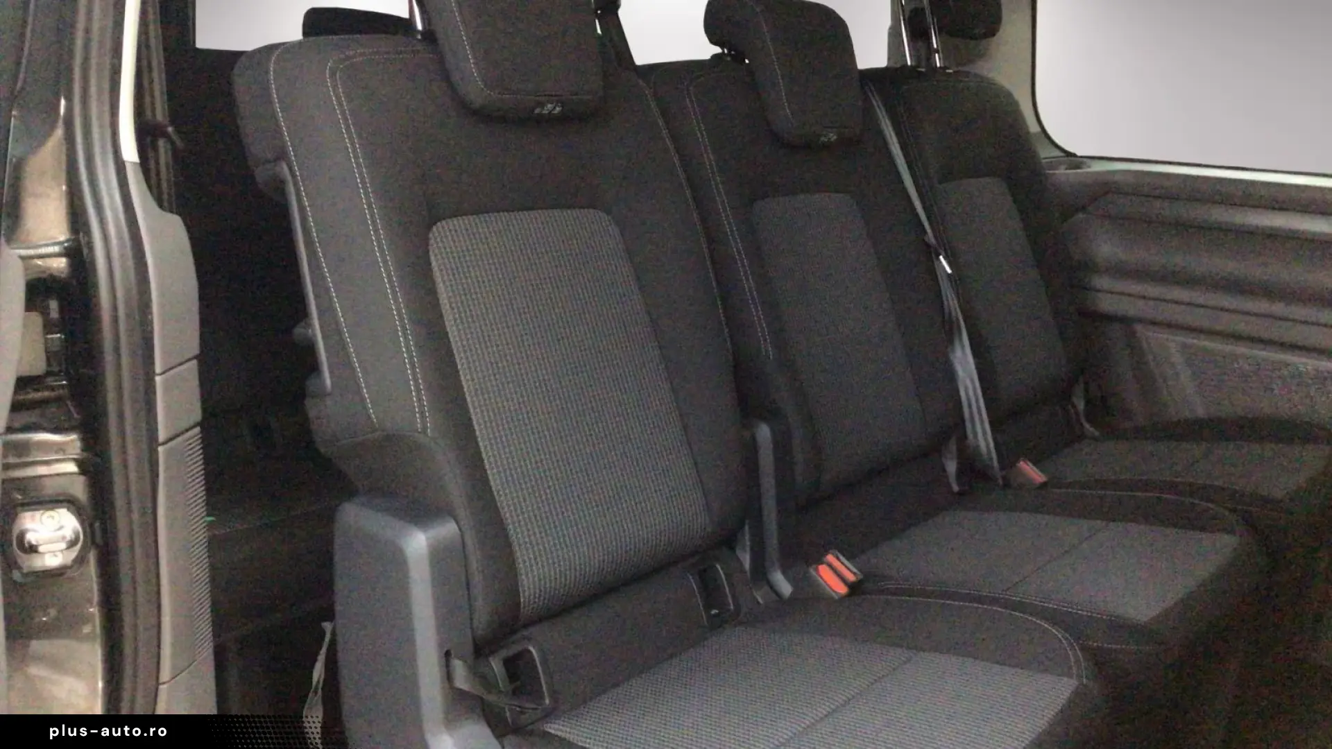 Volkswagen T7 Caravelle e-Caravelle