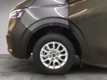 Volkswagen T7 Caravelle e-Caravelle