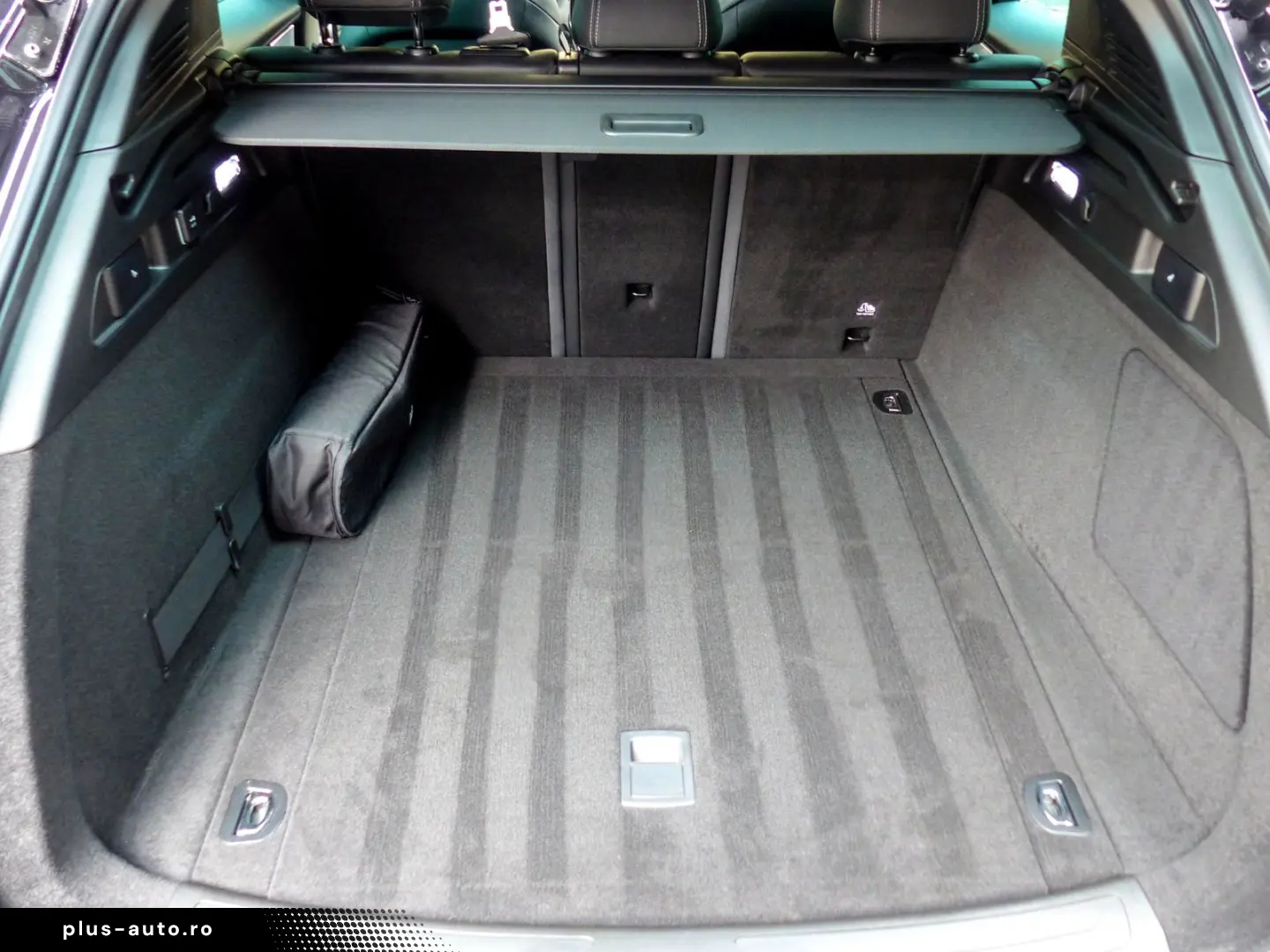 MASERATI Grecale Modena 330PS HeadUp Pano 360 Kamera ACC