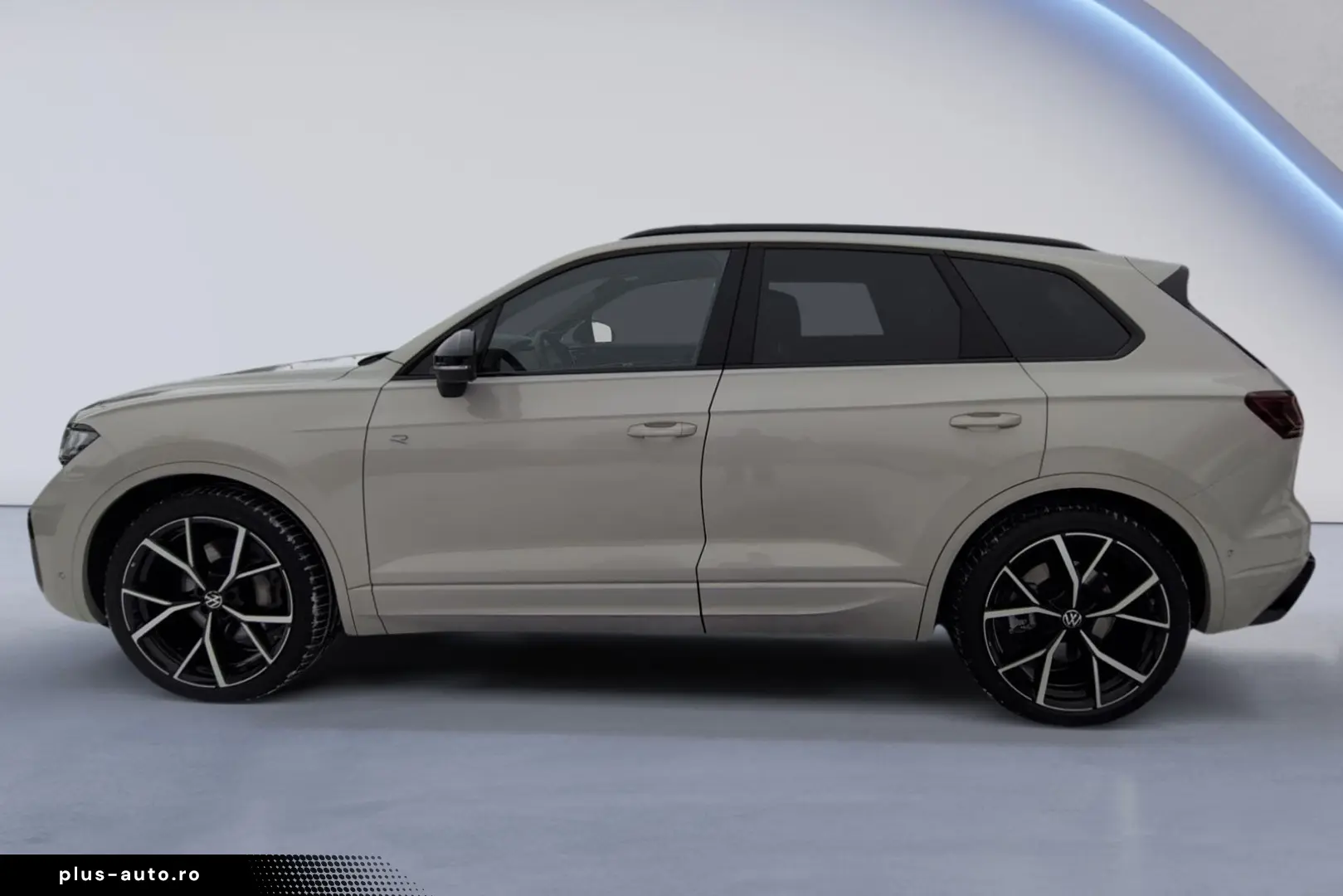 VW Touareg 3.0 TSI R Line AREA STHZ LUFT PANO AHK