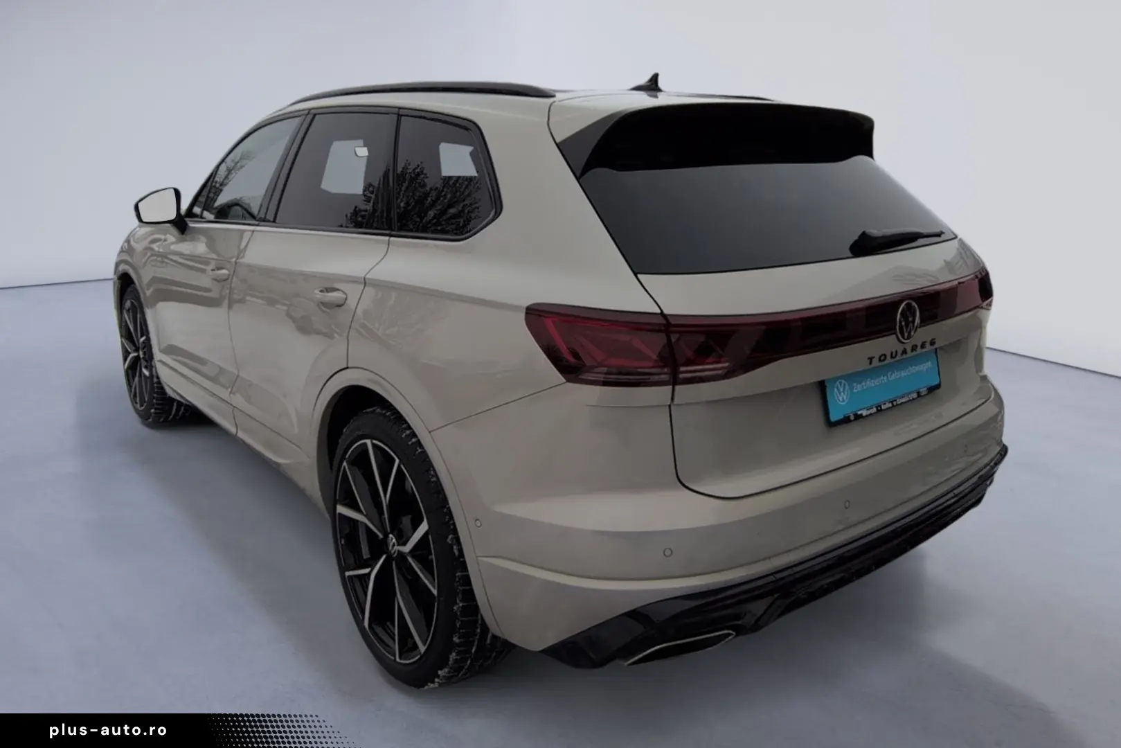 VW Touareg 3.0 TSI R Line AREA STHZ LUFT PANO AHK