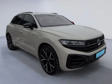 VW Touareg 3.0 TSI R Line AREA STHZ LUFT PANO AHK