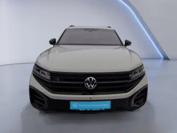 VW Touareg 3.0 TSI R Line AREA STHZ LUFT PANO AHK