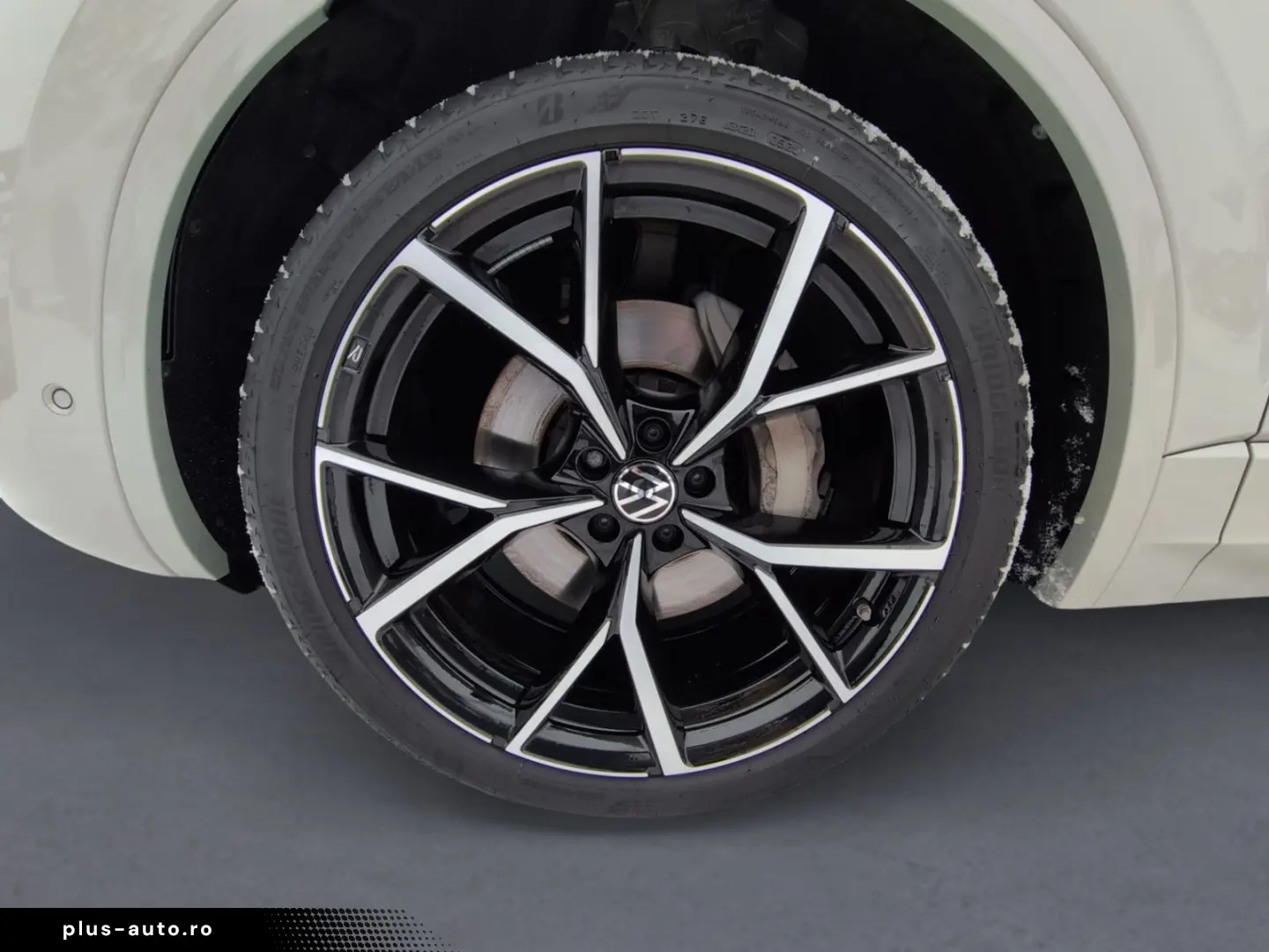VW Touareg 3.0 TSI R Line AREA STHZ LUFT PANO AHK