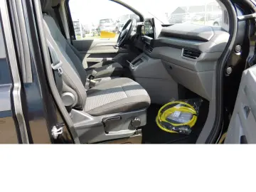 Volkswagen T7 Caravelle