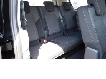 Volkswagen T7 Caravelle
