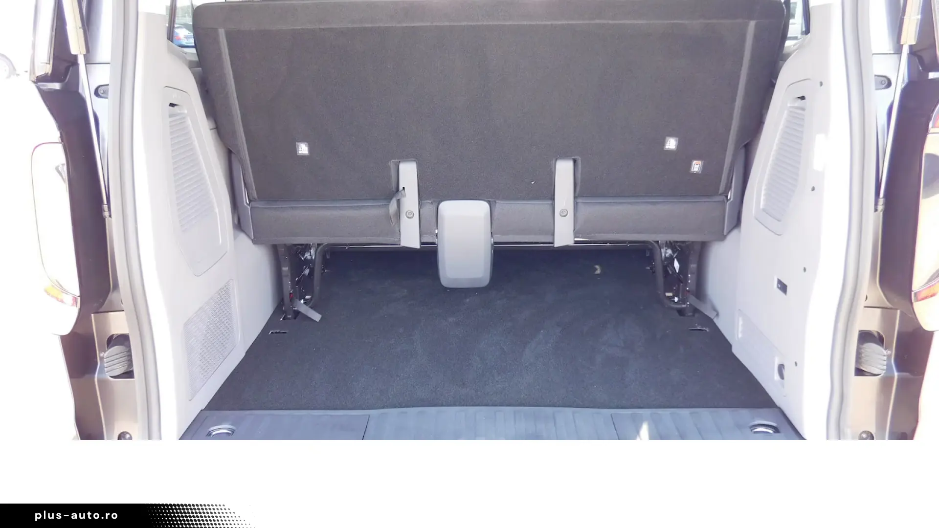 Volkswagen T7 Caravelle