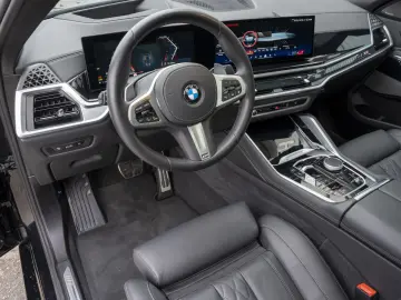 BMW X6 xDrive30d M-Sport Pro 22Z STANDHZ AktLENK H K