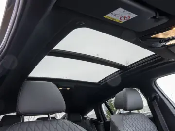 BMW X6 xDrive30d M-Sport Pro 22Z STANDHZ AktLENK H K