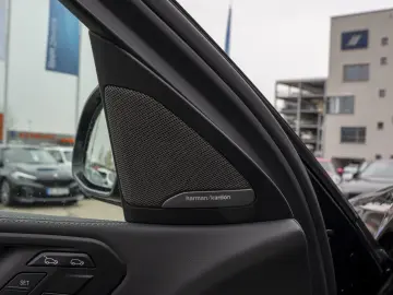 BMW X6 xDrive30d M-Sport Pro 22Z STANDHZ AktLENK H K