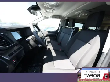 Peugeot Traveller