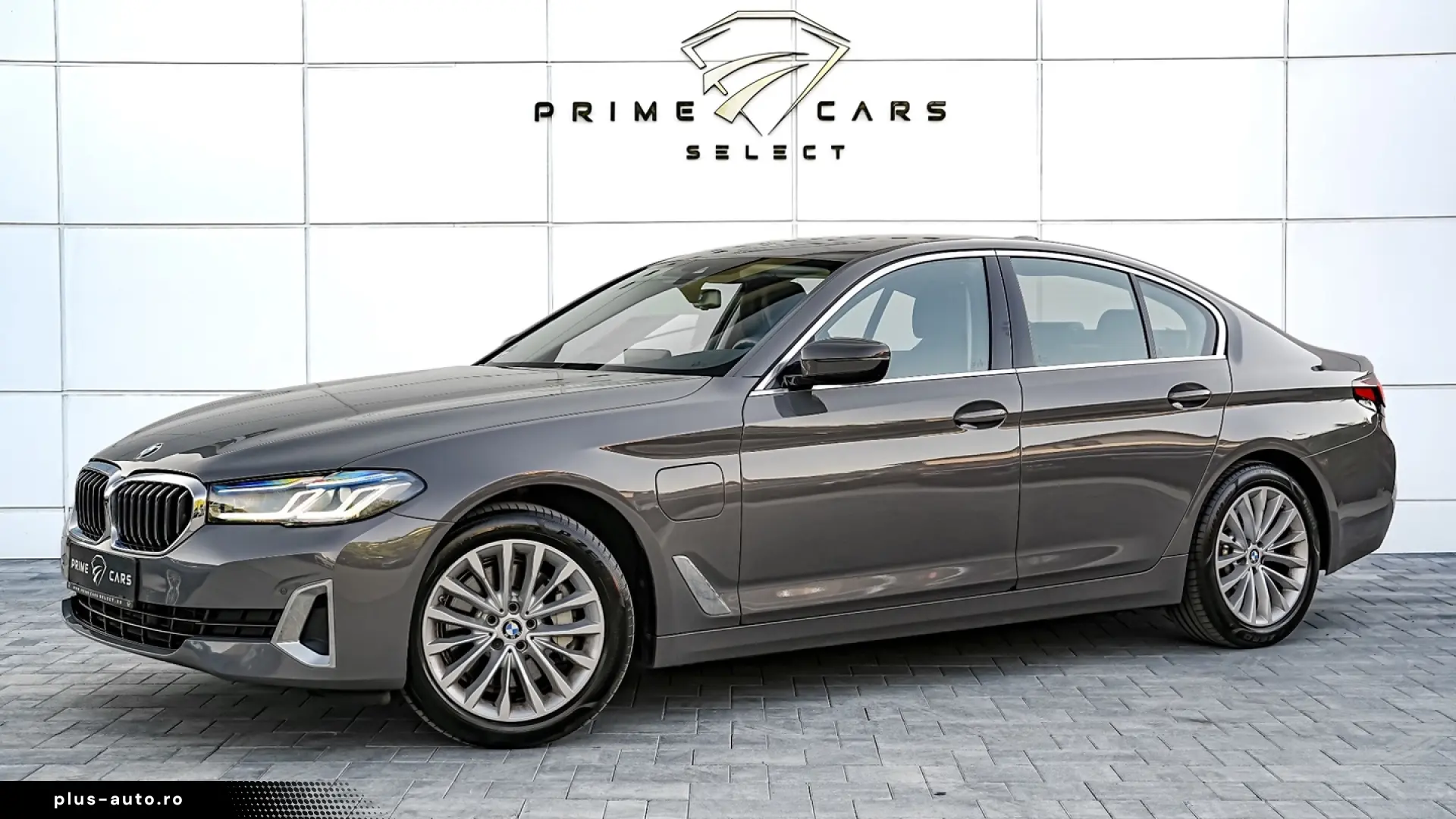 BMW Seria 5 530e Aut. Luxury Line