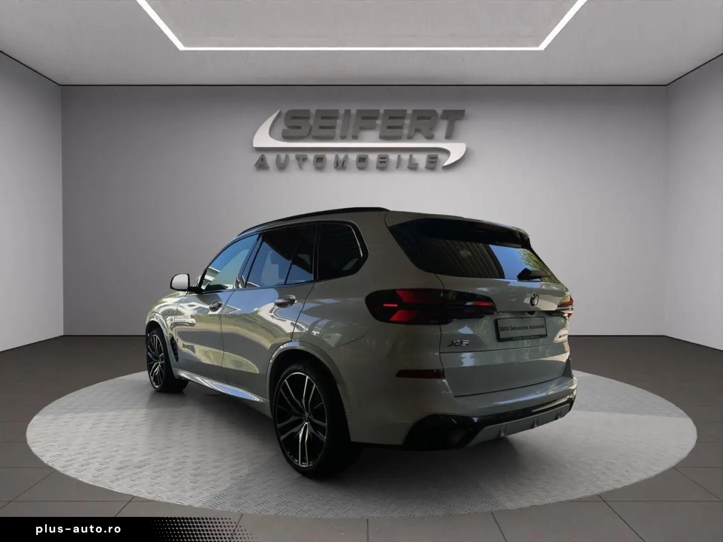 BMW X5 xDrive30d M-Sport PRO   7-Sitzer   AHK   PANO
