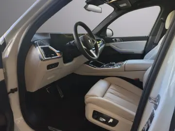 BMW X5 xDrive30d M-Sport PRO   7-Sitzer   AHK   PANO