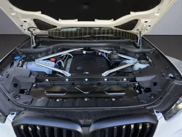 BMW X5 xDrive30d M-Sport PRO   7-Sitzer   AHK   PANO