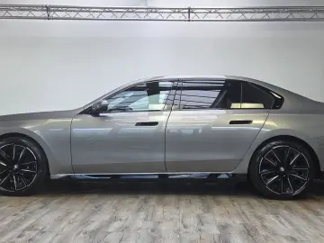 BMW 740d xDr. M SportPro Sitzlüft Massage B&W ACC SH