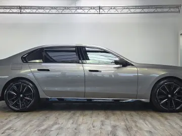 BMW 740d xDr. M SportPro Sitzlüft Massage B&W ACC SH