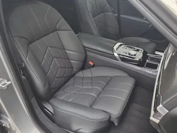 BMW 740d xDr. M SportPro Sitzlüft Massage B&W ACC SH