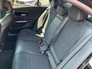 MERCEDES-BENZ C 200 AMG Edition PanoD 360Ka Nightp M…