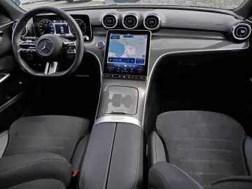 MERCEDES-BENZ C 300 d AMG AHK SHZ MBUX KEYLESS-GO