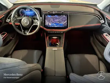 Mercedes-Benz E 300 e 4MATIC Avantgarde Advanced