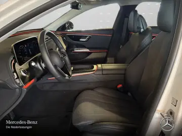 Mercedes-Benz E 300 e 4MATIC Avantgarde Advanced