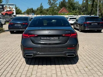 MERCEDES-BENZ C 300 4M AMG Line Navi SHD Distronic S…