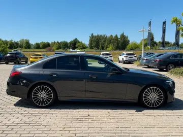 MERCEDES-BENZ C 300 4M AMG Line Navi SHD Distronic S…