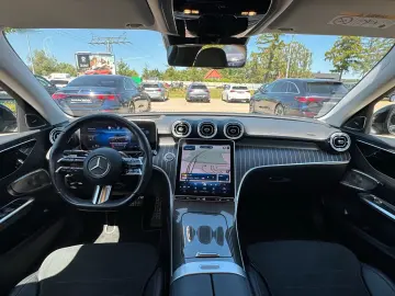 MERCEDES-BENZ C 300 4M AMG Line Navi SHD Distronic S…