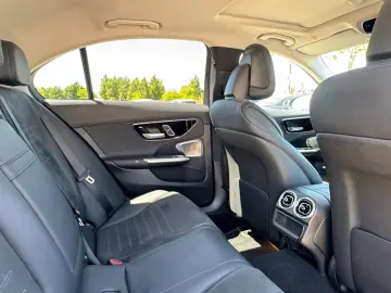 MERCEDES-BENZ C 300 4M AMG Line Navi SHD Distronic S…