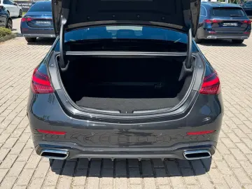 MERCEDES-BENZ C 300 4M AMG Line Navi SHD Distronic S…